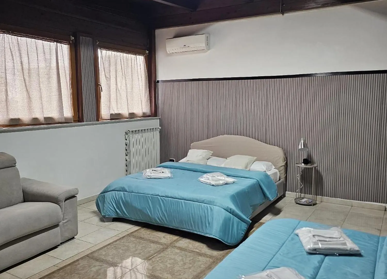 Lux Penthouse Naples Apartment